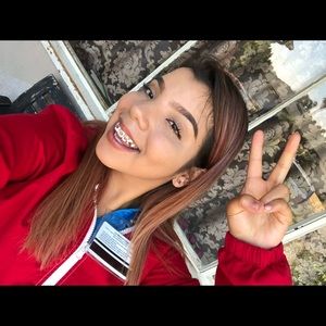 Meet your Posher, Andrea